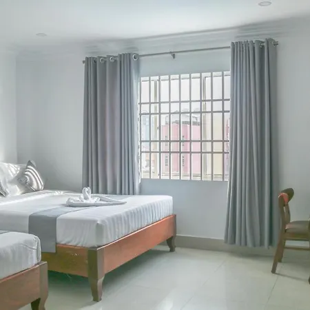 White Corner Hotel Phnom Penh Exterior photo
