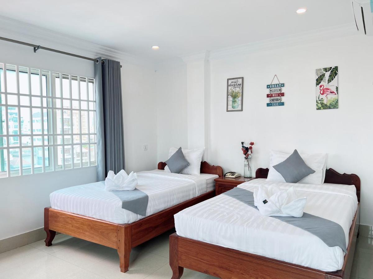 White Corner Phnom Penh