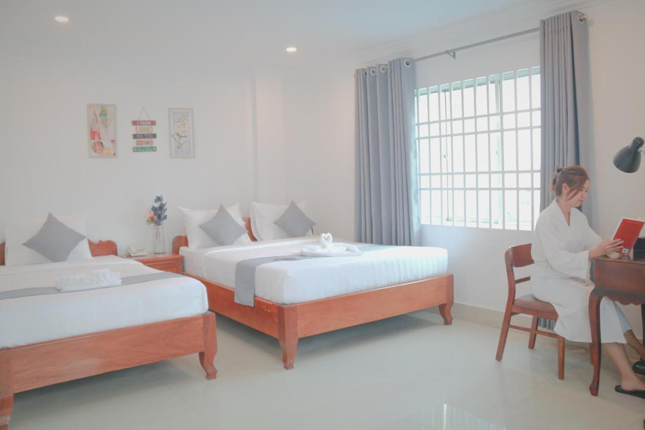 Hotel White Corner