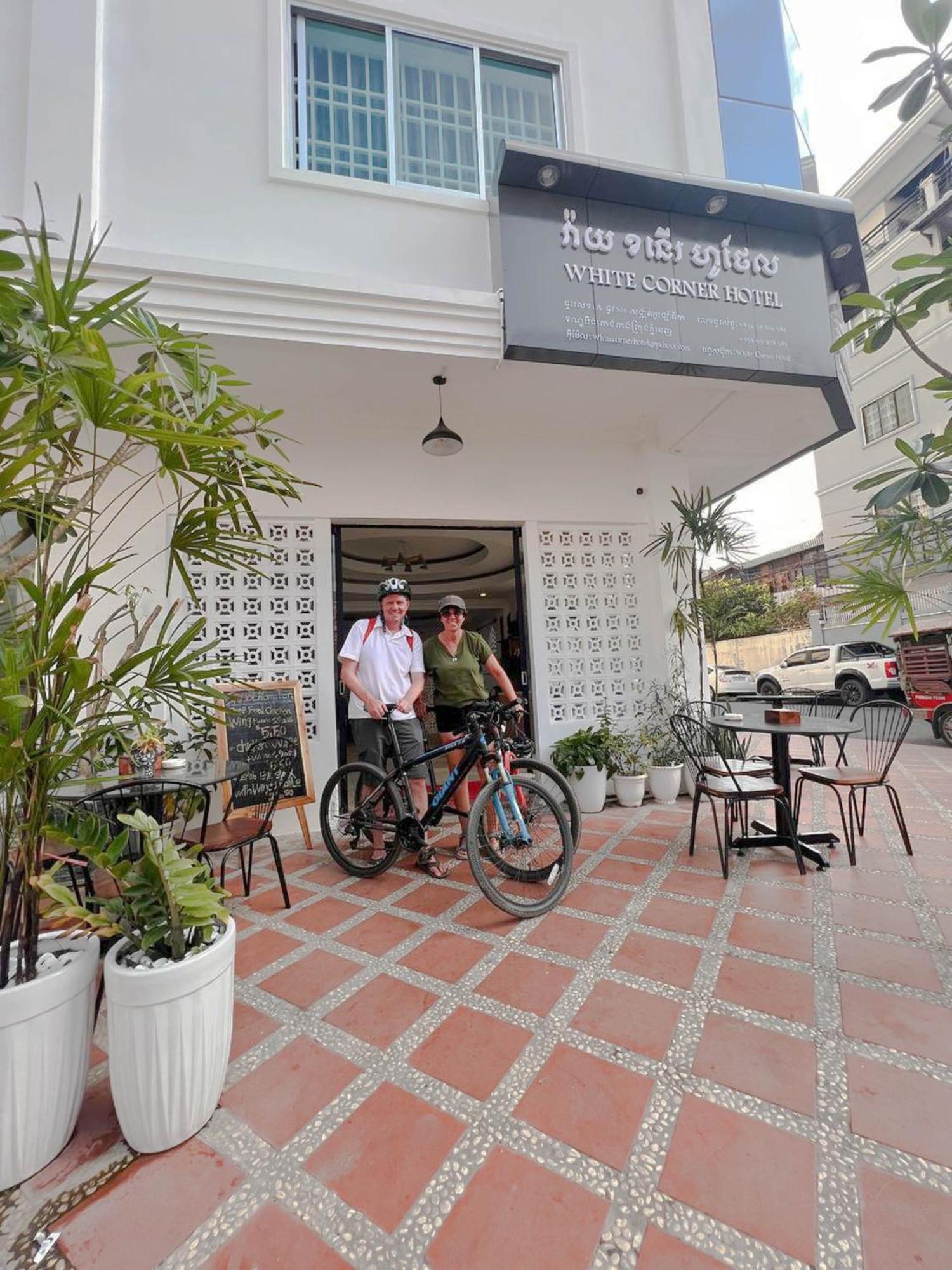 White Corner Hotel 3*